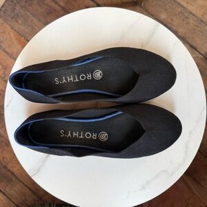 Rothy's Black Flats Round Toe Size 7